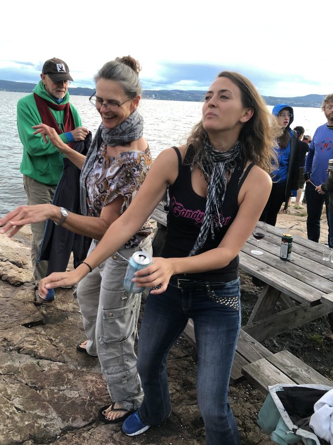 Two hashers dancing